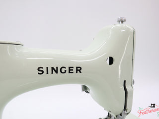 Load image into Gallery viewer, Singer Featherweight 221K Sewing Machine, WHITE EV940***