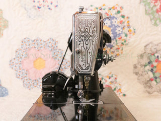 Load image into Gallery viewer, Singer Featherweight 221 Sewing machine, 1933 AD541***