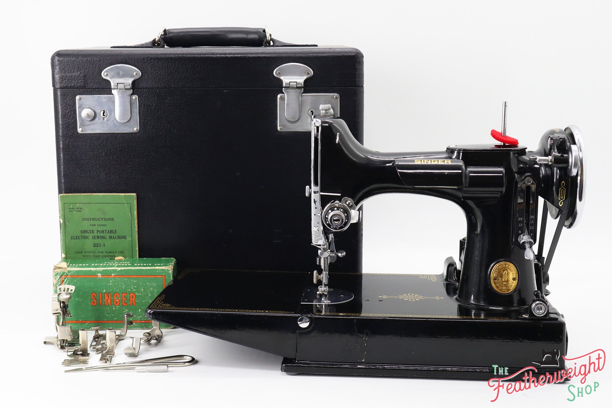 Singer Featherweight 221 Sewing Machine, AF077***