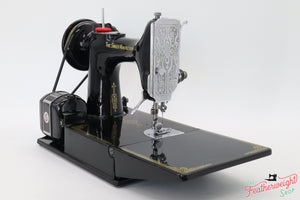 Singer Featherweight 221K Sewing Machine, Centennial! EF9099**
