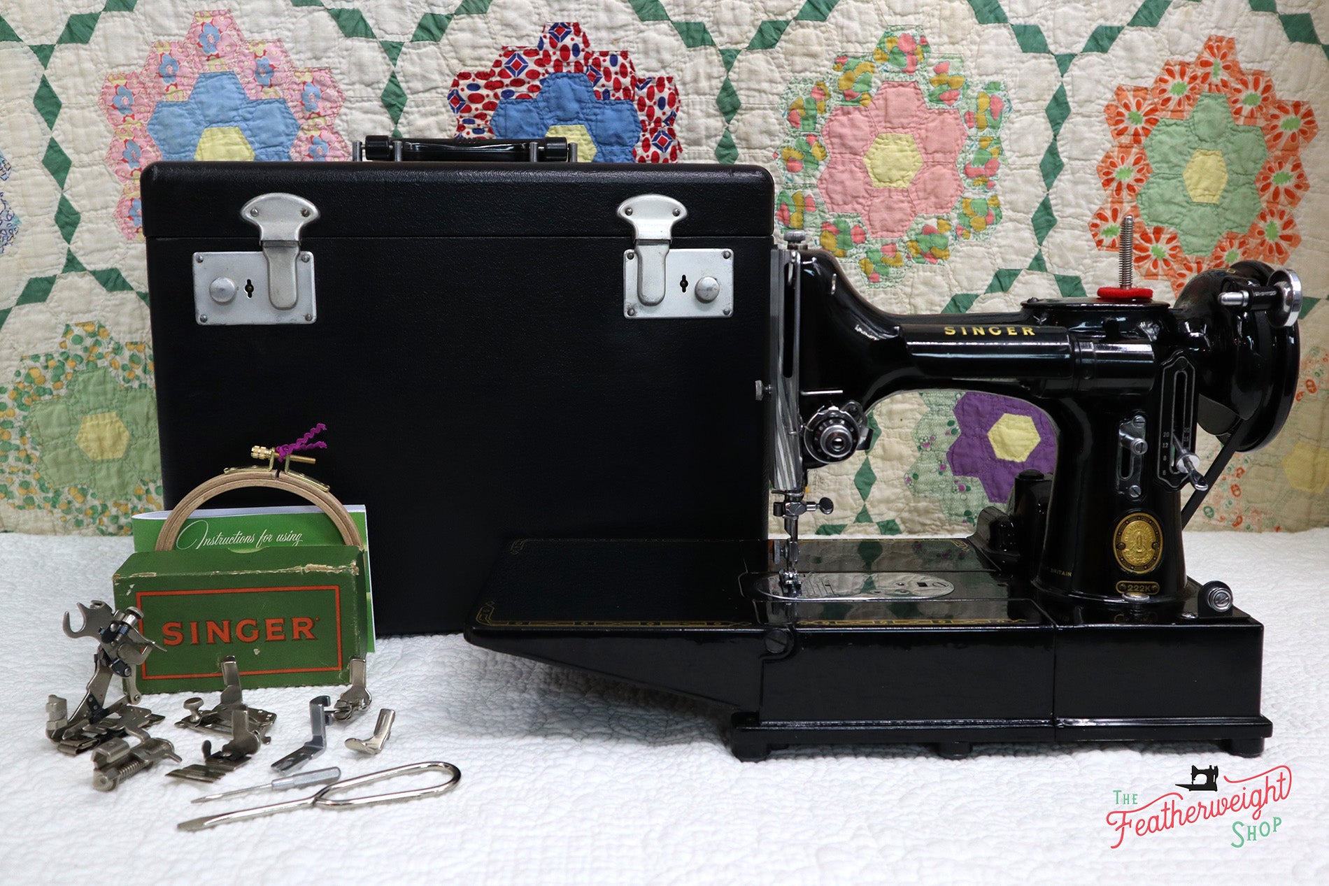 Singer Featherweight 222K Sewing Machine EJ622***