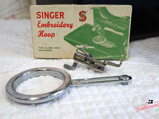 Load image into Gallery viewer, Singer Featherweight 222K Sewing Machine EP131***