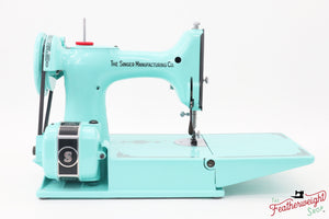 Singer Featherweight 221, RARE - Blackside, AG014*** - Fully Restored in Tiffany Blue