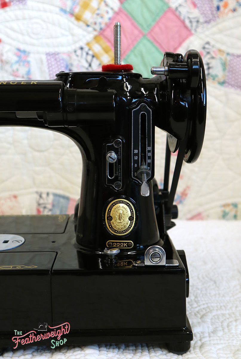 Singer Featherweight 222K Sewing Machine EP131***