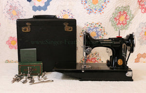 Singer Featherweight 221 Sewing machine, 1933 AD541***