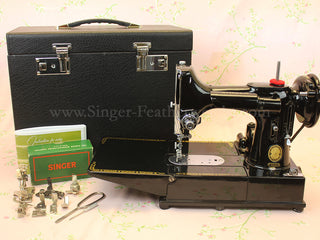 Load image into Gallery viewer, Singer Featherweight 222K Sewing Machine EP542***