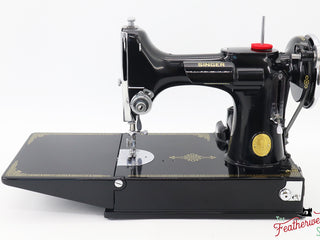 Load image into Gallery viewer, Singer Featherweight 221 Sewing machine, &quot;First-Run&quot; 1933 AD5473** - Fully Restored in Gloss Black