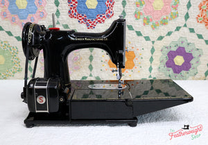 Singer Featherweight 222K Sewing Machine EK6362**