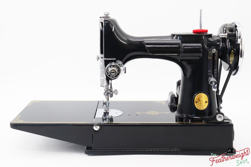 Singer Featherweight 221 Sewing Machine For Sale – The Singer ...