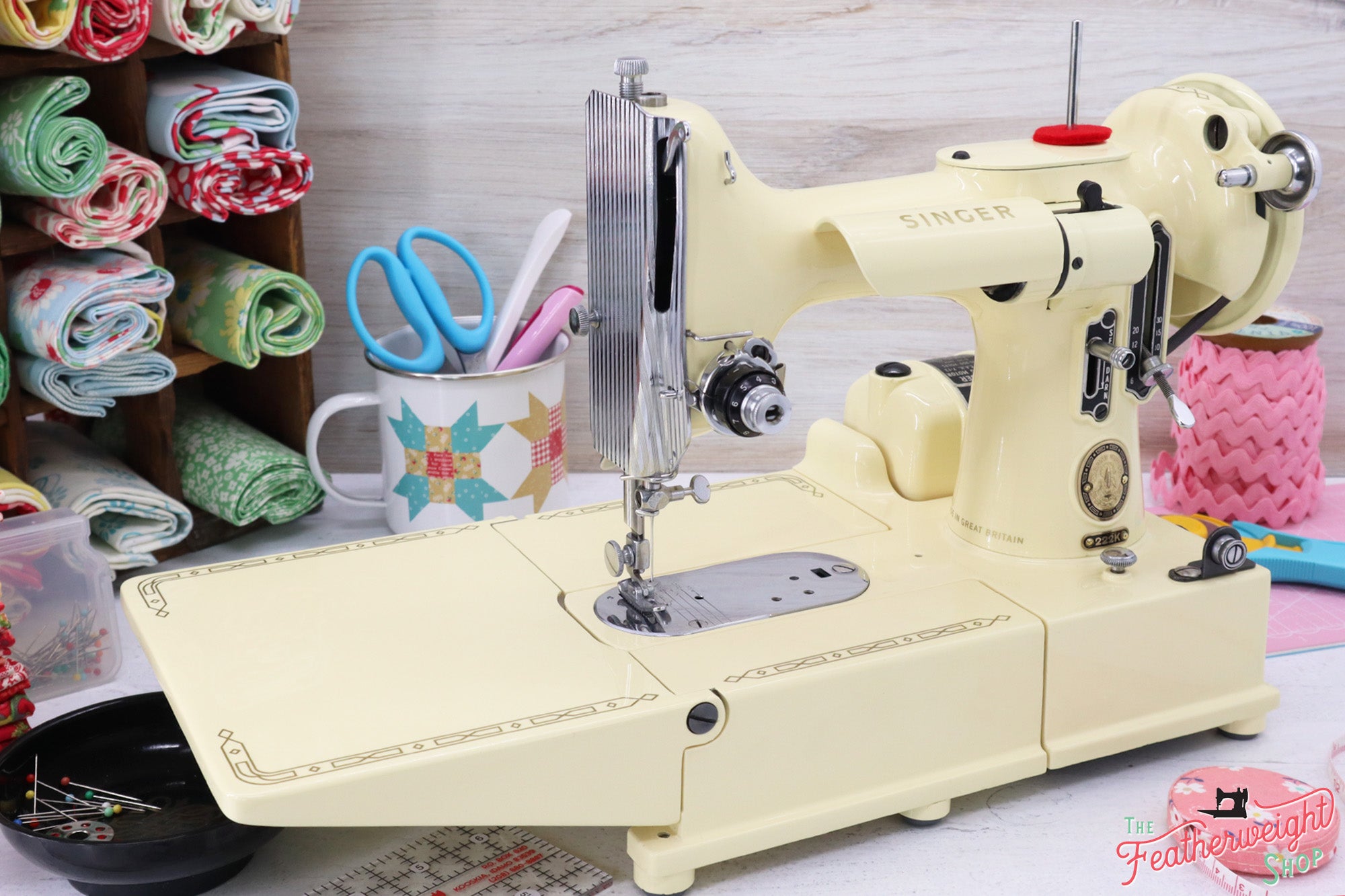 Singer Featherweight 222K Sewing Machine EK3238** - Fully Restored in 'Sugar Cookie'