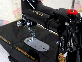 Load image into Gallery viewer, Singer Featherweight 222K Sewing Machine, RED &quot;S&quot; EP758***