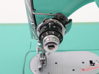Load image into Gallery viewer, Singer Featherweight 222K Sewing Machine ES523*** - Fully Restored in Caribbean Sea Green