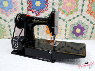Load image into Gallery viewer, Singer Featherweight 221 Sewing Machine, AE789***