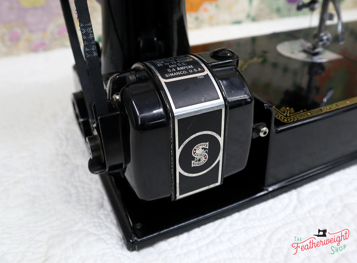 Singer Featherweight 221 Sewing Machine, AE789***