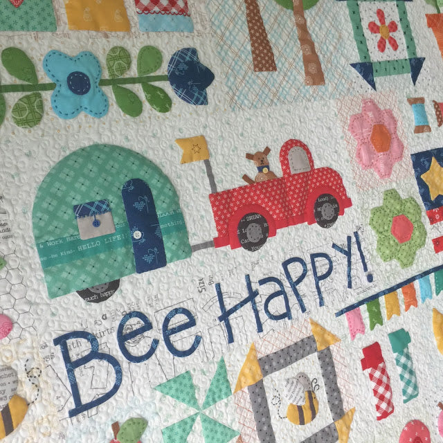 PATTERN BOOK, Bee Happy Quilt by Lori Holt