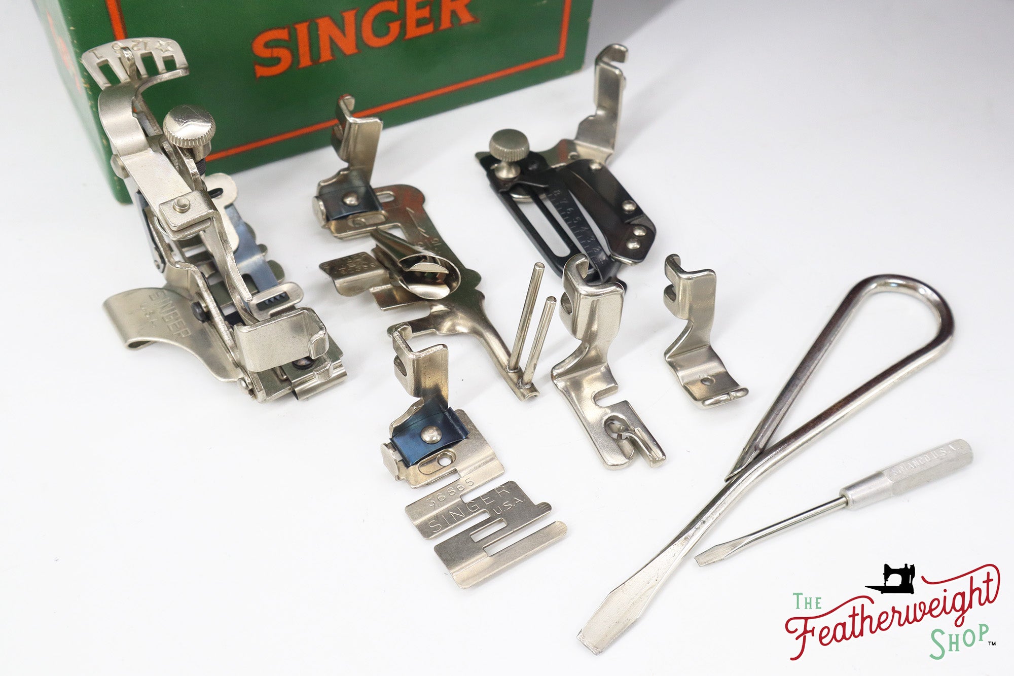 Singer Featherweight 221, AH063*** - Fully Restored in Friesen Peony