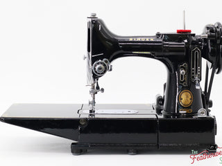 Load image into Gallery viewer, Singer Featherweight 222K Sewing Machine - EM9607** - 1957