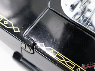 Load image into Gallery viewer, Singer Featherweight 222K Sewing Machine - EM9607** - 1957