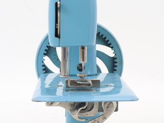 Load image into Gallery viewer, Singer Sewhandy Model 20 - Original Light Azure - RARE