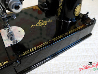Load image into Gallery viewer, Singer Featherweight 221 Sewing Machine, AK774***