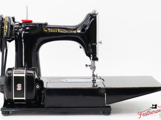 Load image into Gallery viewer, Singer Featherweight 222K Sewing Machine - EJ9109** - 1954
