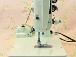 Load image into Gallery viewer, Singer Featherweight 221 Sewing Machine, WHITE FA128***