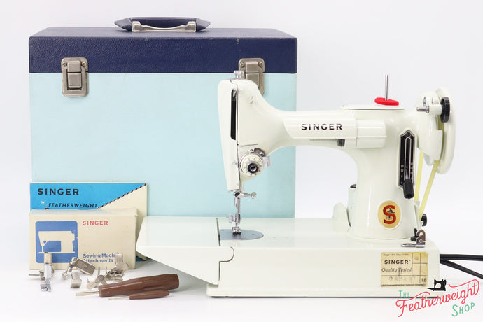 Singer Featherweight 221 and 222K Light Bulb – The Singer Featherweight Shop