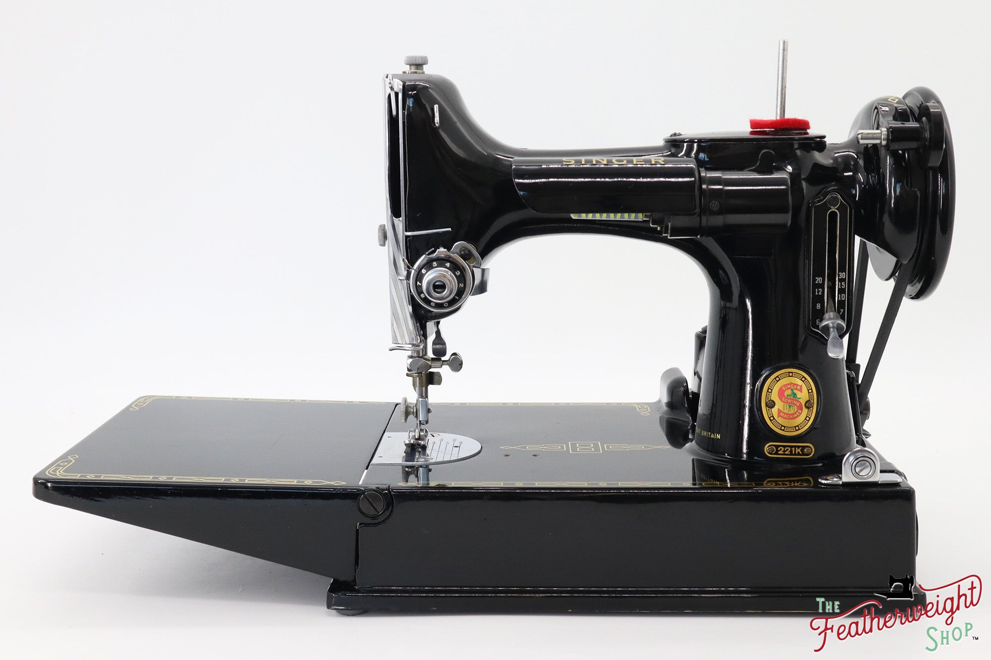 Singer Featherweight 221K Sewing Machine, RED "S" - ES649***