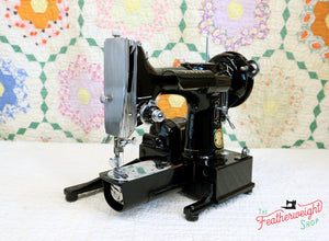 Singer Featherweight 222K Sewing Machine EK62883*