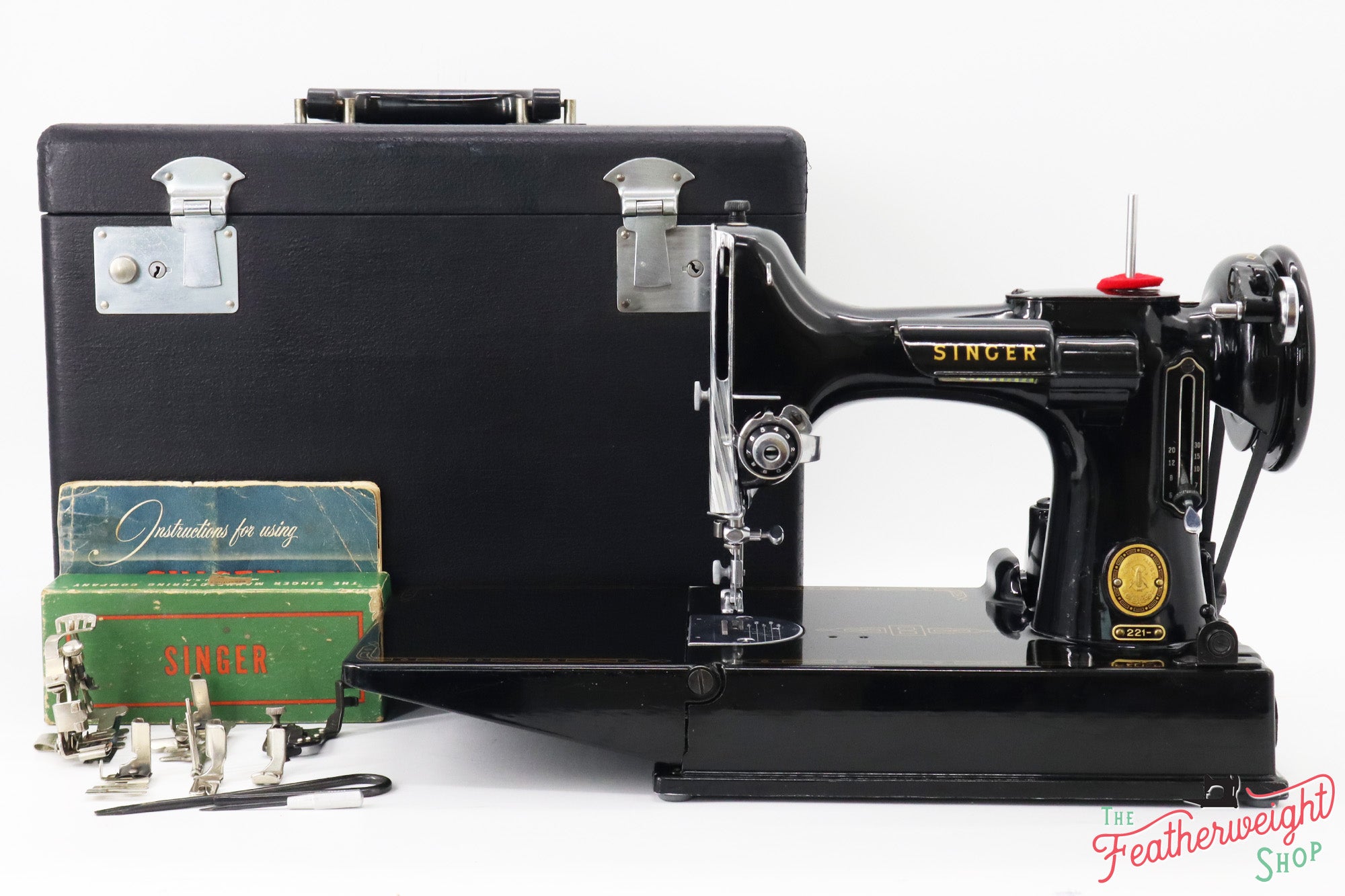 Singer Featherweight 221 Sewing Machine - AL708***