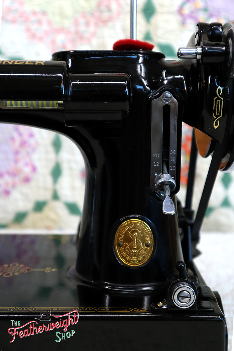 Singer Featherweight 221 Sewing Machine, AE991***