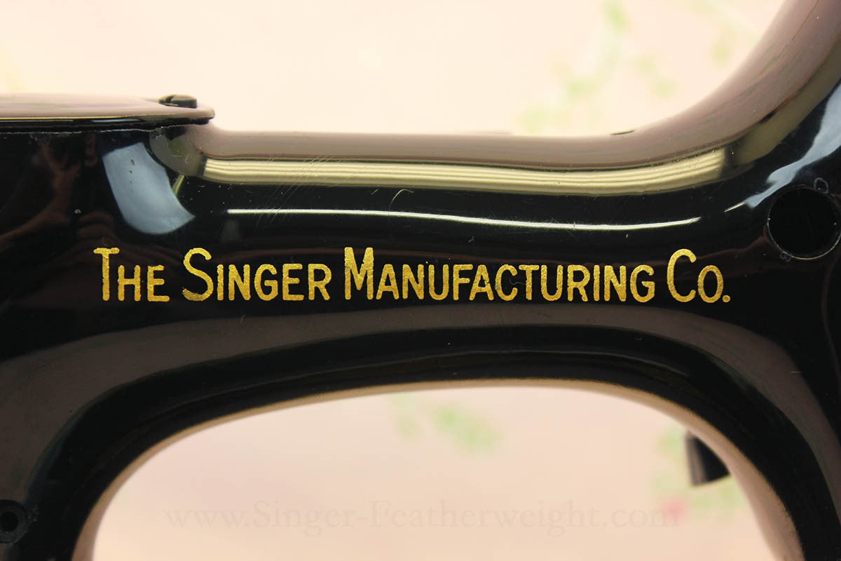 Singer Featherweight 221 Sewing Machine, Centennial: AK396***