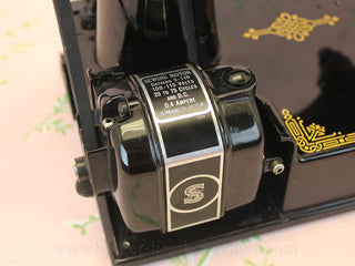 Load image into Gallery viewer, Singer Featherweight 221 Sewing Machine, Centennial: AK396***