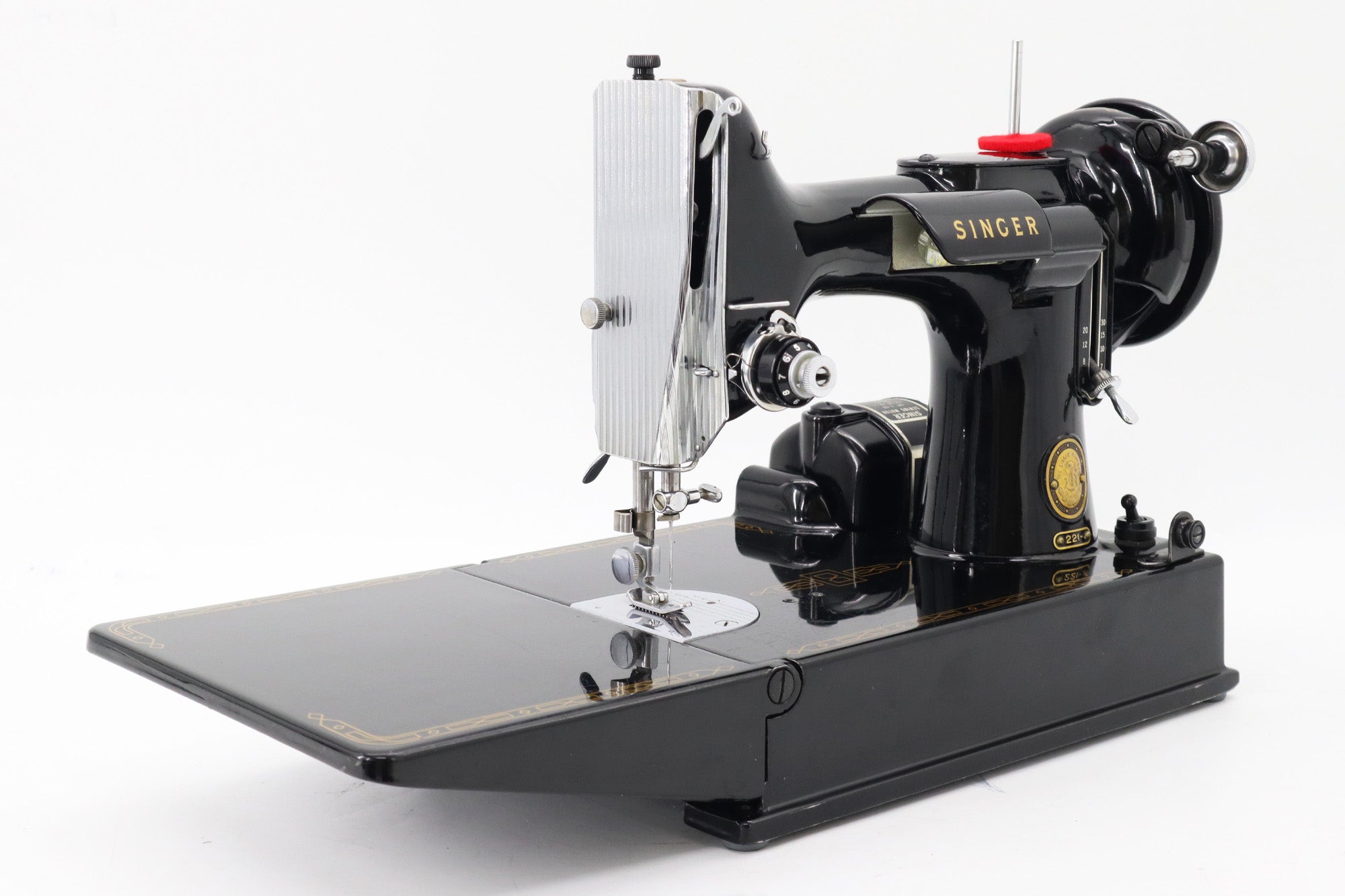 Singer Featherweight 221 Sewing Machine - AL906***