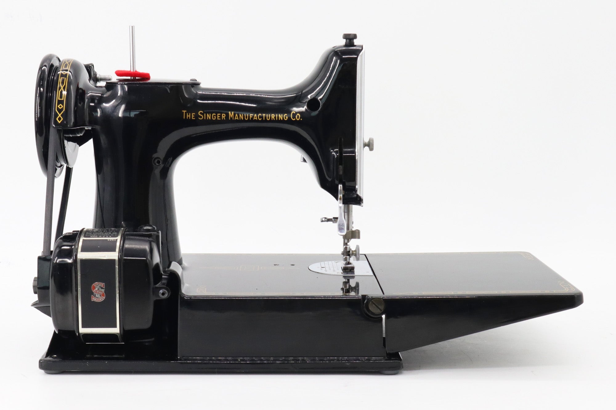 Singer Featherweight 221 Sewing Machine - AL906***