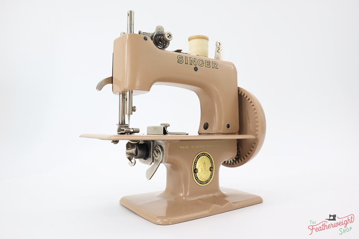 Singer Sewhandy Model 20 - Beige - Complete Set – The Singer