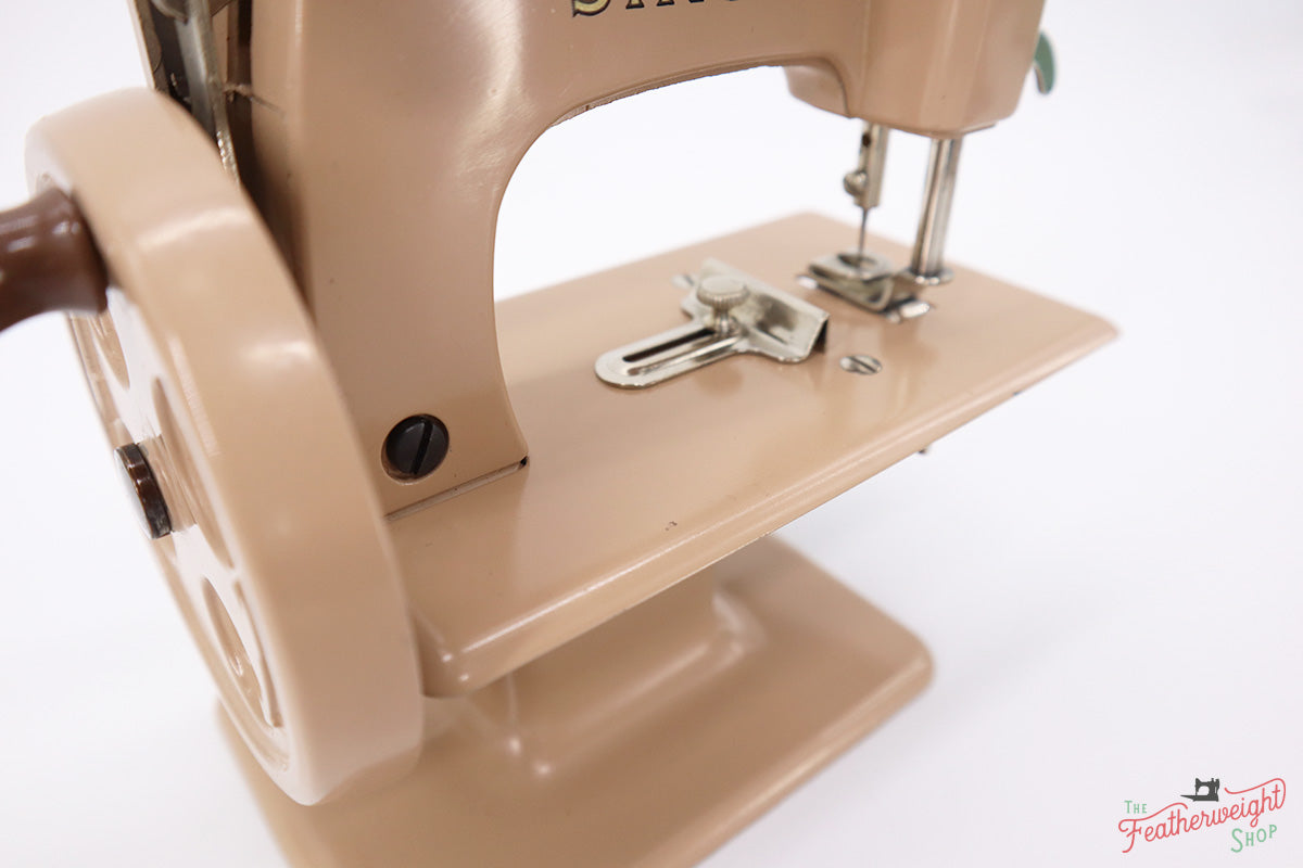 Singer Sewhandy Model 20 - Beige - Complete Set