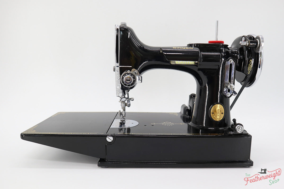 Singer Featherweight 221 Sewing Machine, AF076***