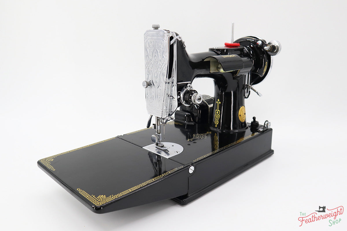 Singer Featherweight 221 Sewing Machine, AF076***