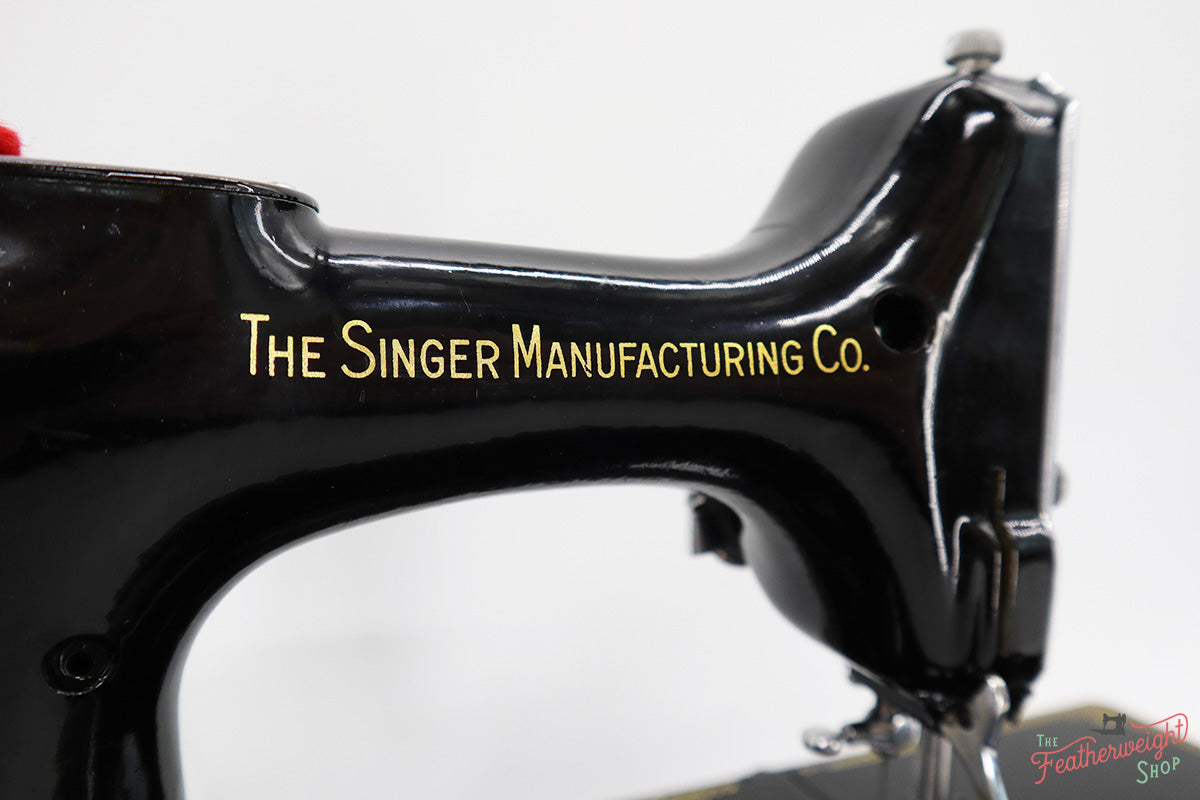 Singer Featherweight 221 Sewing Machine, AF076***