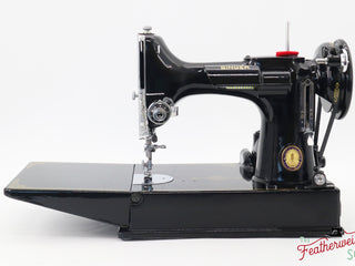 Load image into Gallery viewer, Singer Featherweight 221K Sewing Machine, Centennial: EF691***