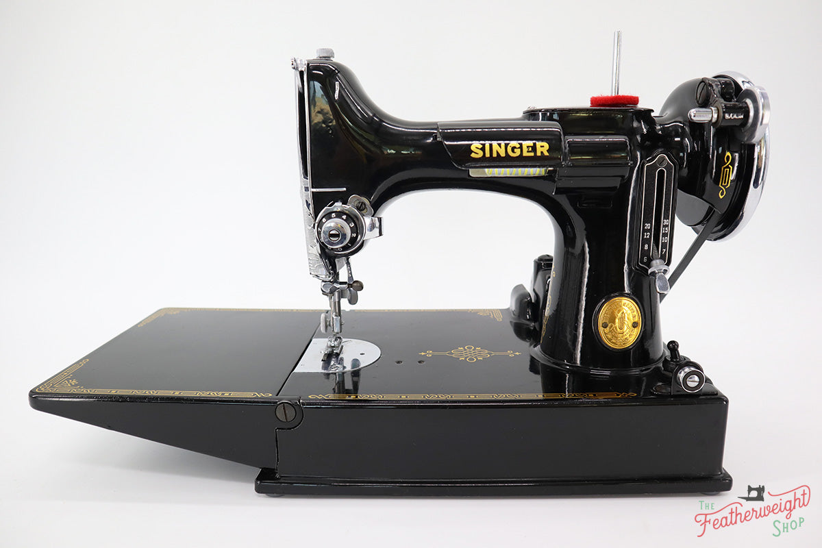 Singer Featherweight 221 Sewing Machine, AF876***