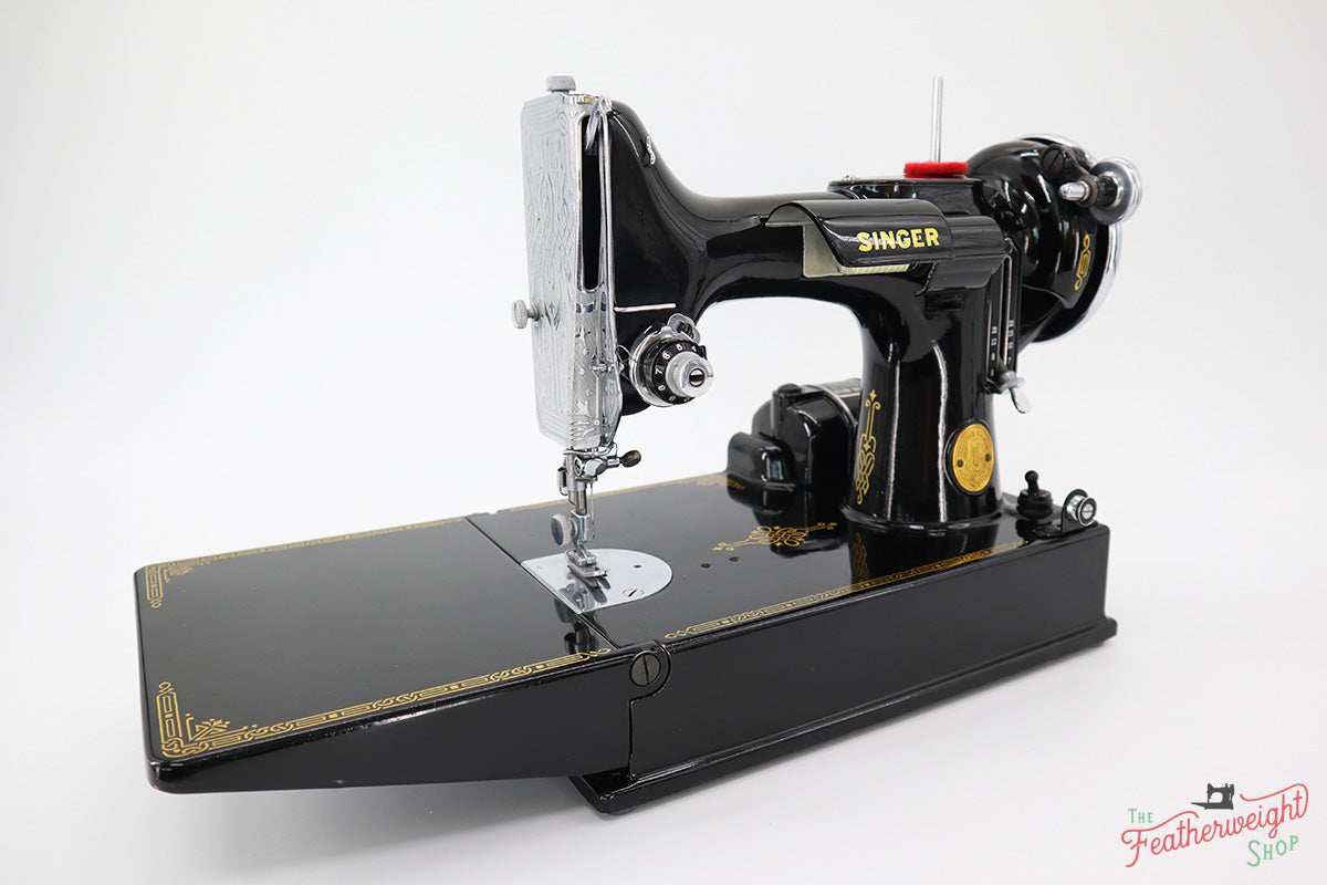 Singer Featherweight 221 Sewing Machine, AF876***