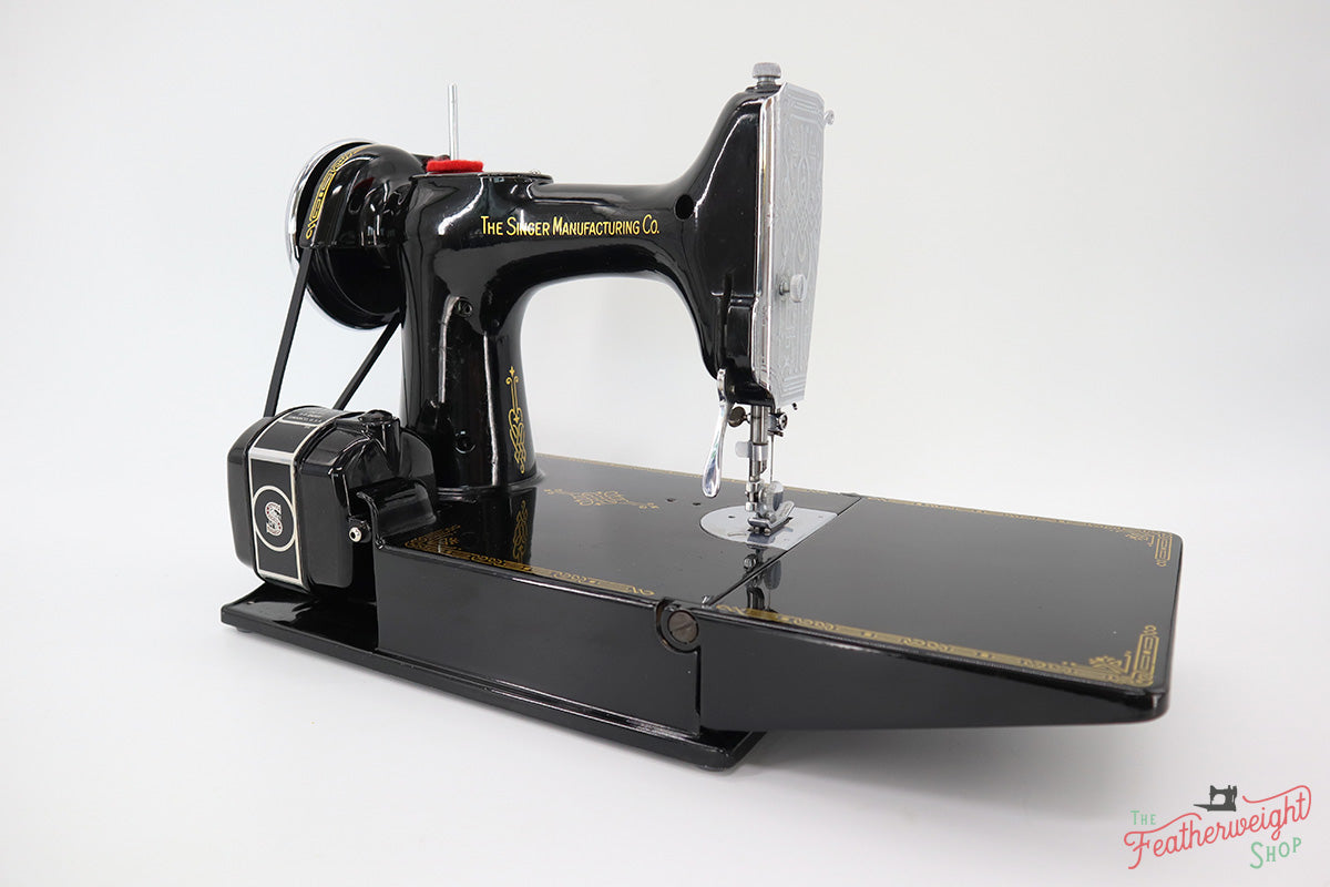 Singer Featherweight 221 Sewing Machine, AF876***