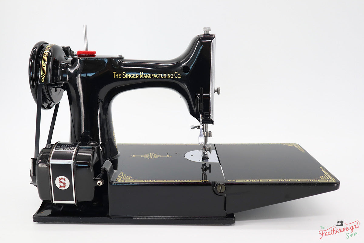 Singer Featherweight 221 Sewing Machine, Centennial: AJ788***