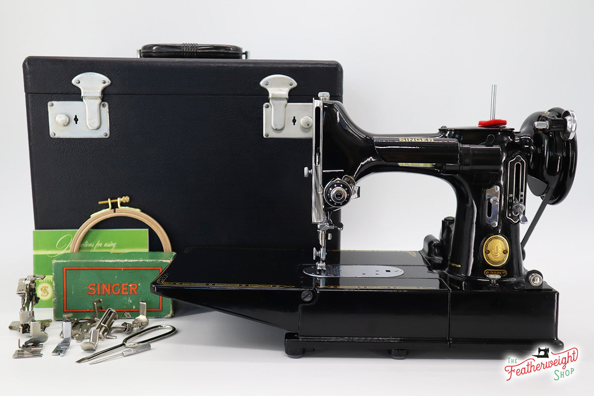 Singer Featherweight 222K 1953 - EJ2681**