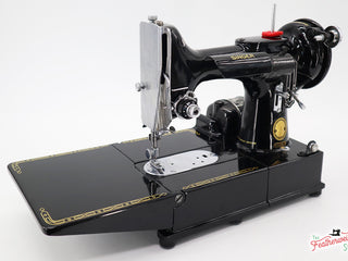 Load image into Gallery viewer, Singer Featherweight 222K 1953 - EJ2681**