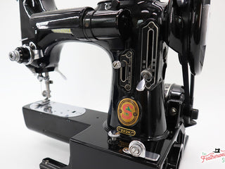 Load image into Gallery viewer, Singer Featherweight 222K Sewing Machine, RED &quot;S&quot; ER0234**