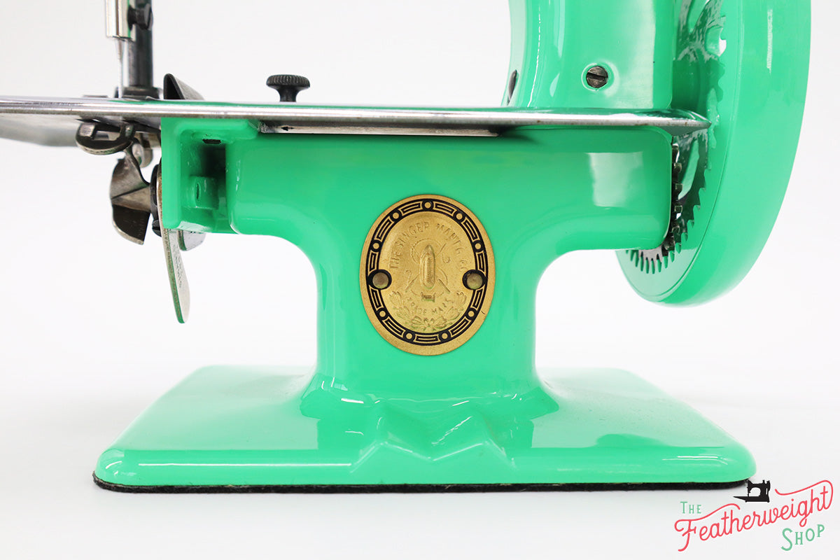 Singer Sewhandy Model 20 - Fully Restored in Minty Mint Candy Green