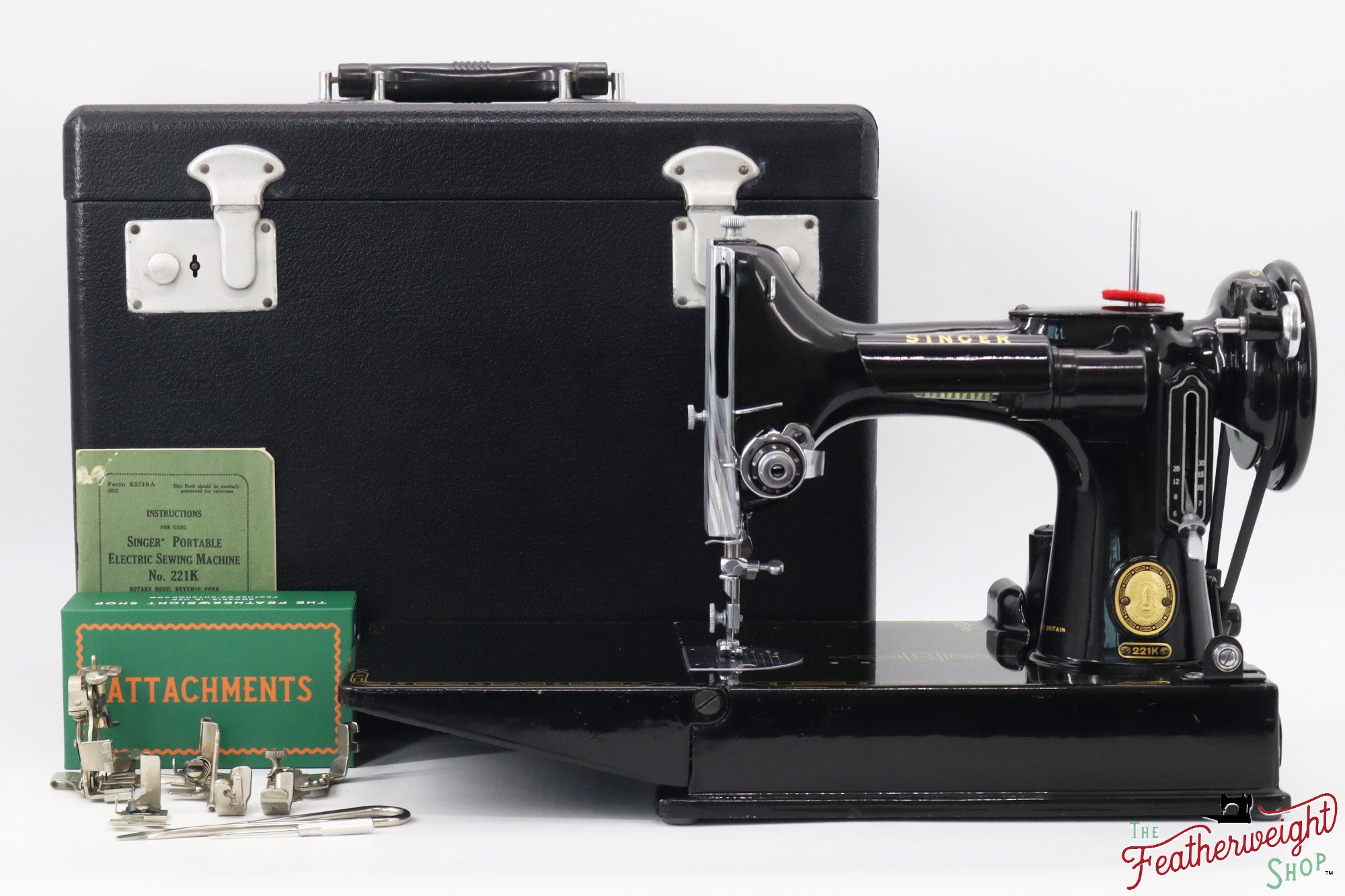 Singer Featherweight 221K Sewing Machine, 1955 - EK211***